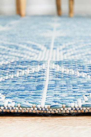 Vera Outdoor Blue & White Art Deco Pattern Rug